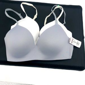 2 bras size 36 B in gray and white